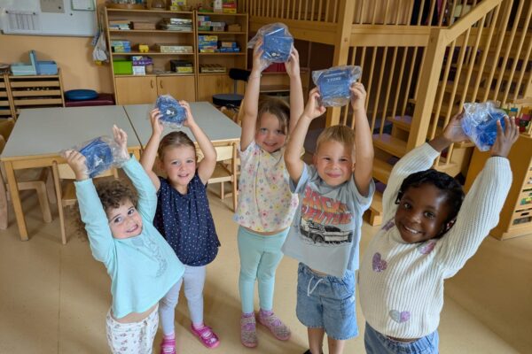 KInder im Kreis